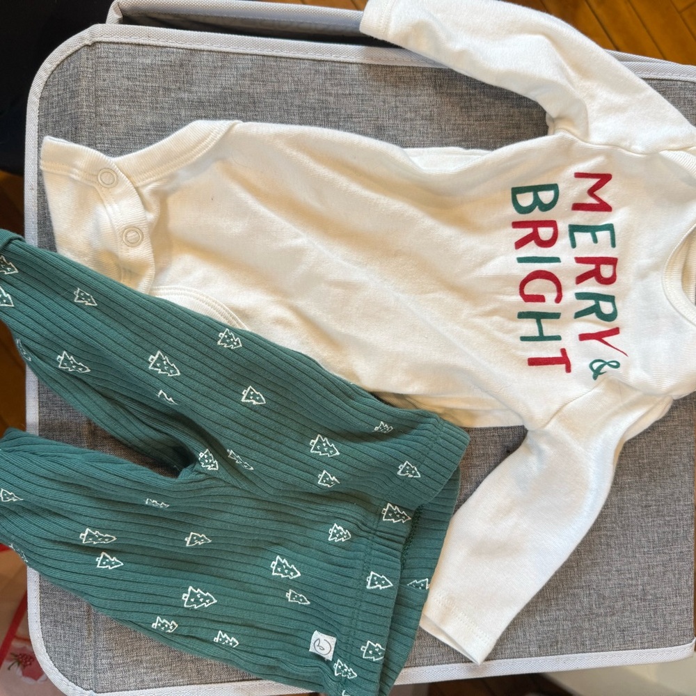 Merry & Bright baby Long Sleeve onesie and pant set